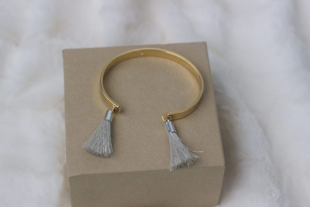 Thrifted bauble bar bracelet on Thrifts and Tangles, Thred Up bracelet