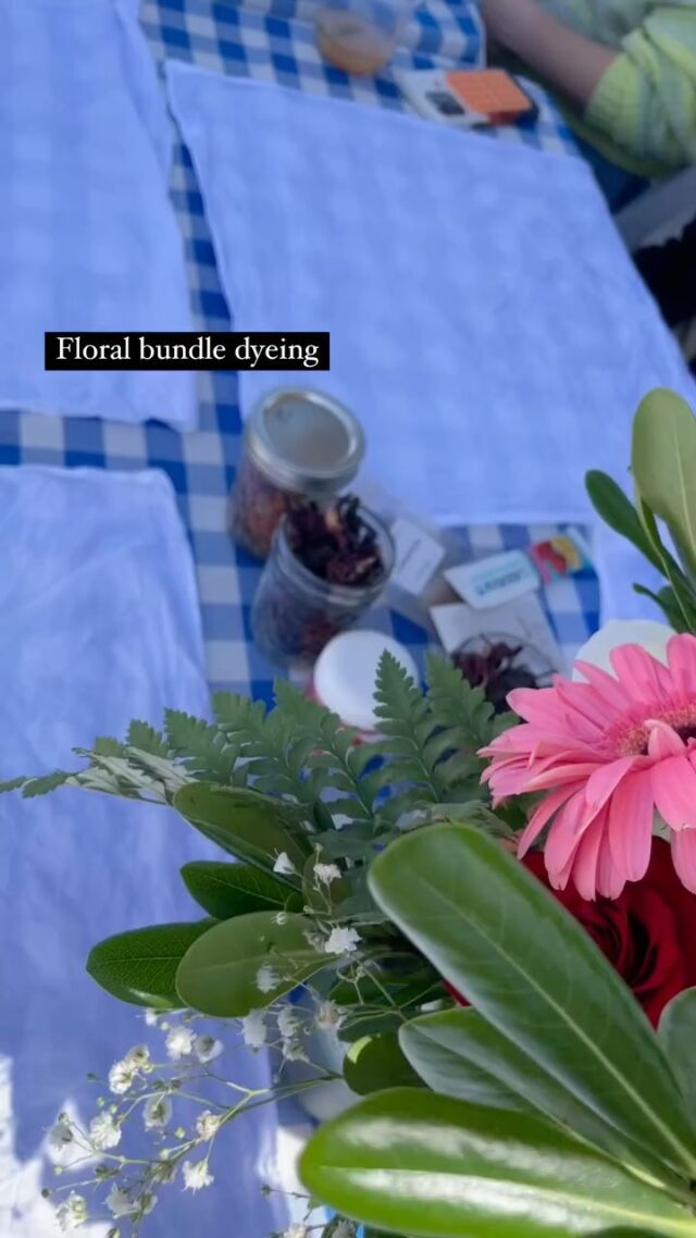 Floral dyeing: 1, Tyler: 0 😅

What spring craft do you enjoy?